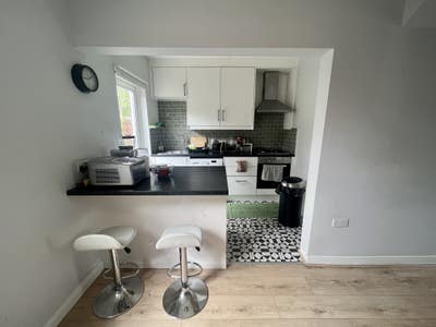 Beautiful shared house in Langley Main Photo