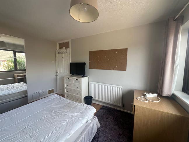 Double furnished room in Woosehill  Main Photo