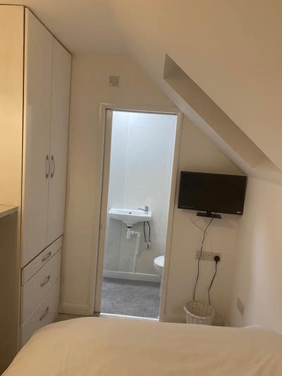 Double on suite Main Photo