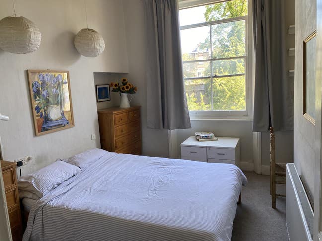Double room N4 – suit female post-grad student Main Photo