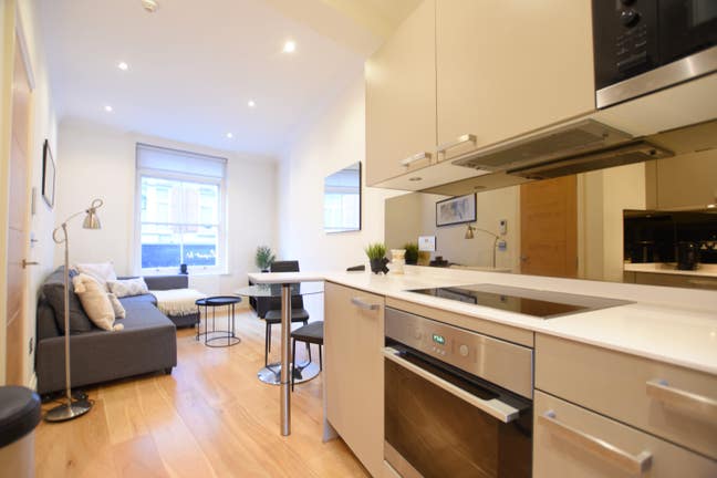 ** Short Let - Soho-  1 Bed Flat ** Main Photo