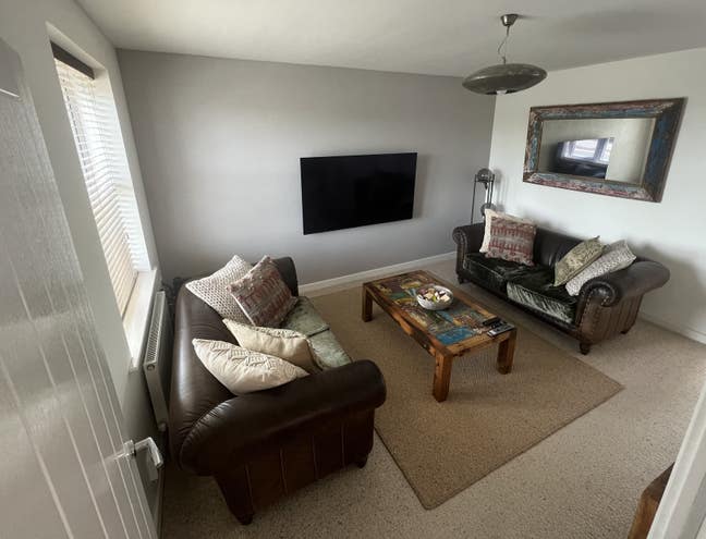 Immaculate Country Park House Main Photo