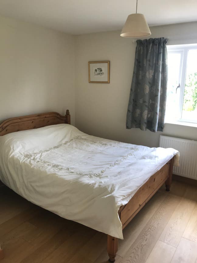 Room and space to let. Main Photo