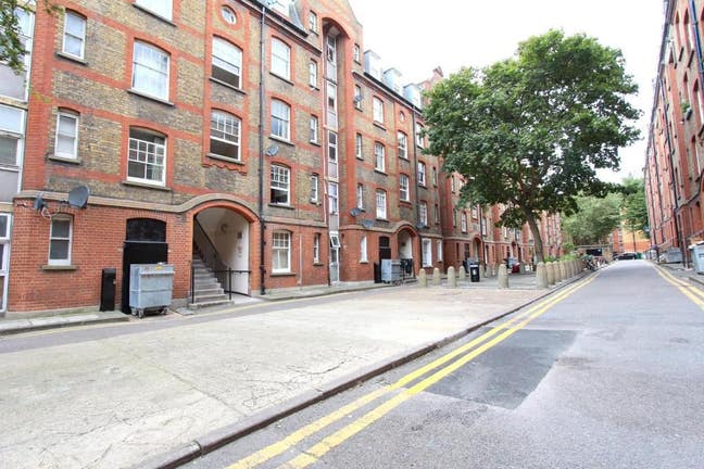 Luxury 3 Bedroom Flat in Shoreditch  Main Photo