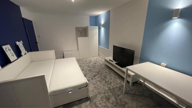 Studio in Birmingham city centre bills included  Main Photo