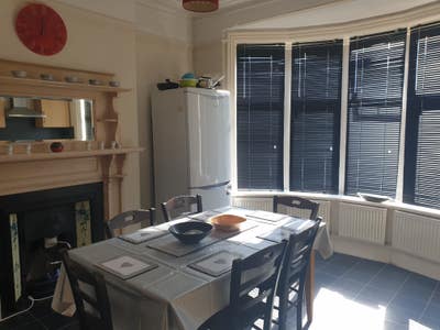 2 x Double room suit students  Main Photo