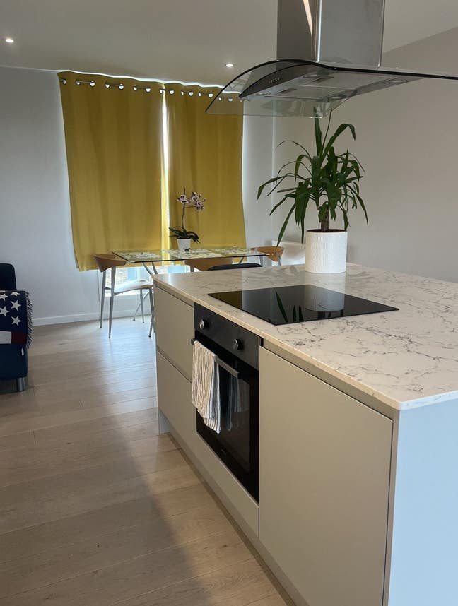 Amazing En-suite room in Stratford  Main Photo