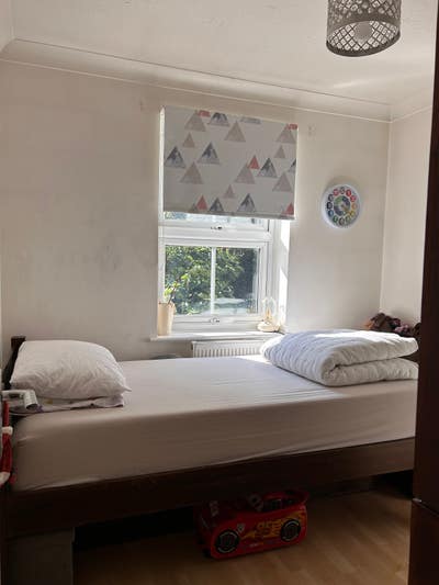  Single room 750 Main Photo