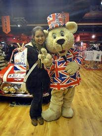 Twin room needed for two International visitors Main Photo