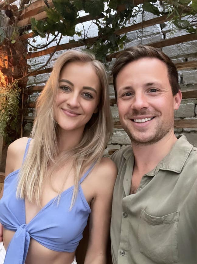 Large, Sunny Room in Zone 1 Apartment! Main Photo