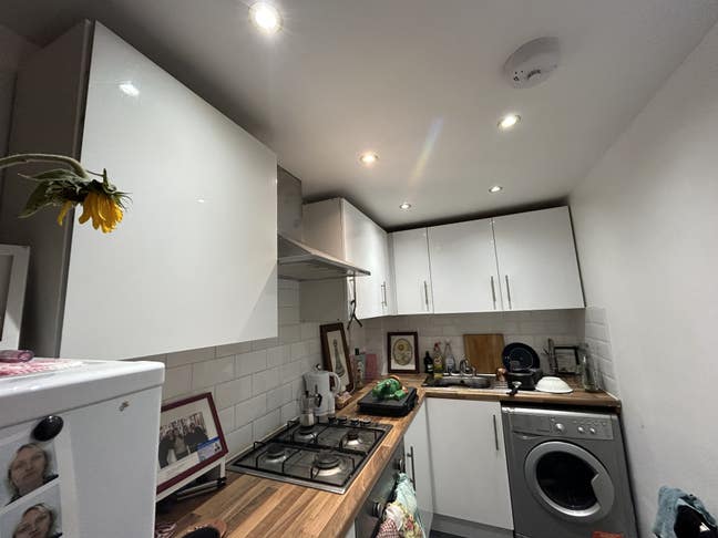 1 month stay, entire flat in Bethnal  Main Photo