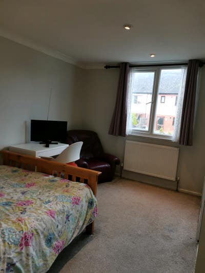Nice and clean one double bedroom for rent Main Photo