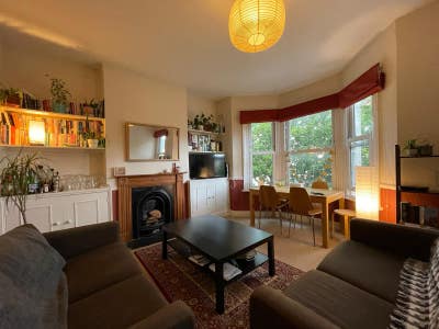 Double Room in Lovely Brixton / Clapham Flat Main Photo