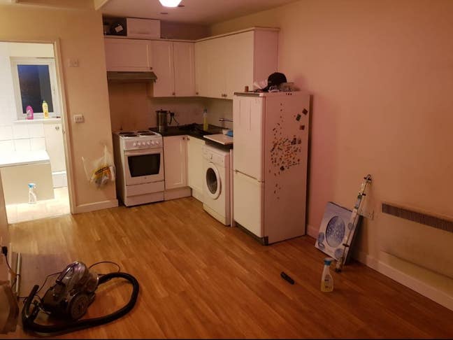 Studio for rent Main Photo