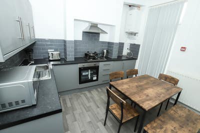 **Student House Share Ready Now, All Billsinc!!!** Main Photo