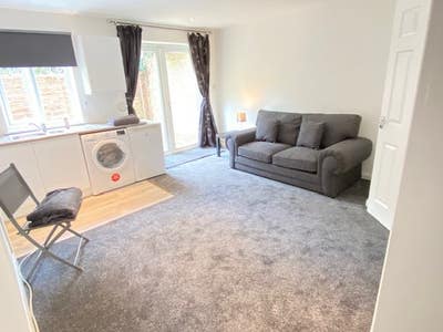 Sunny bright studio apartment with private patio Main Photo