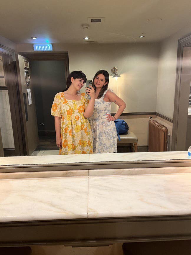 Looking for a flatmate  Main Photo