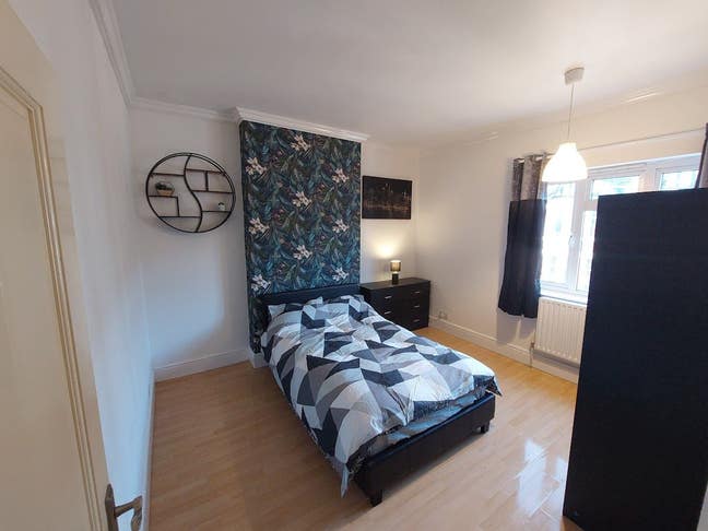 Room to rent on  Blackpool Street Main Photo