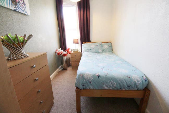 🔥 Snap Up £50 Savings–Modern Room, Bills Included Main Photo