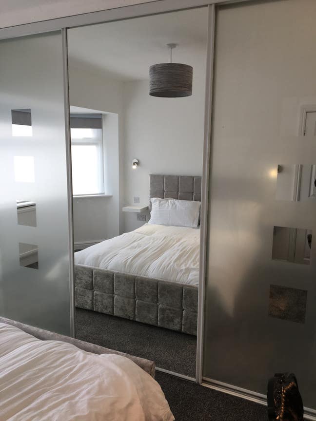  Double   Room  with  King  Size  Bed  -  Females Preferred Main Photo