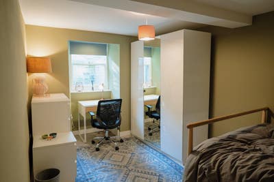 Newington Modern Basement Flat Near The Meadows Main Photo