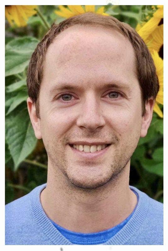 Polite, quiet and drama-free. Works from home. Main Photo