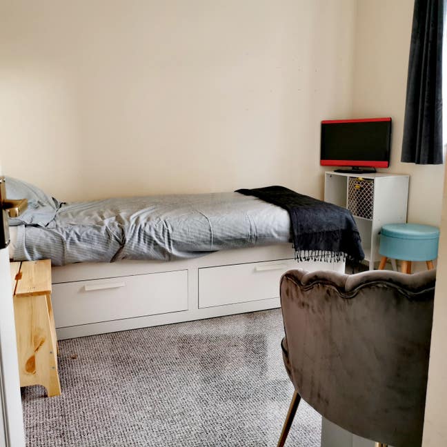 Furnished room - ideal for HPC worker Main Photo