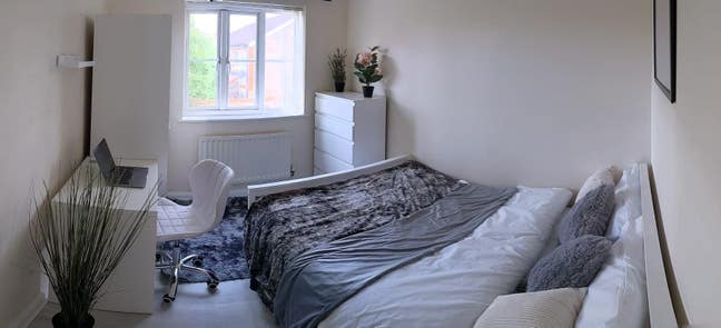 Cosy Double Room near Didcot Train Station Main Photo