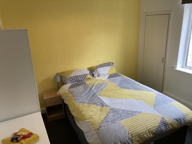 14G  🍂🍁En-Suite Rooms Available 🍁🍂 Main Photo