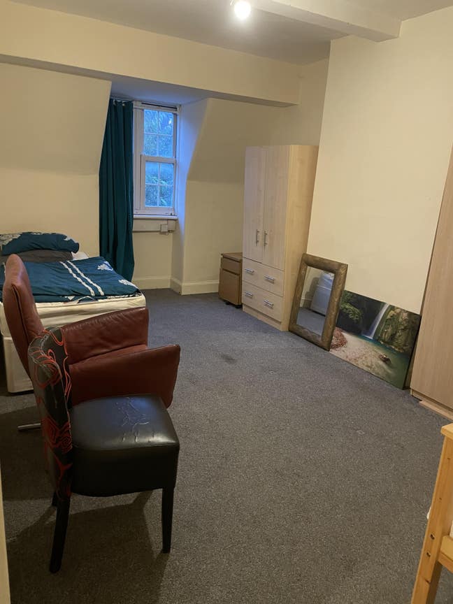 Big Double Room For Rent Main Photo