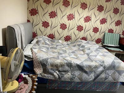 King room in Eastham- Female- food & bill included Main Photo