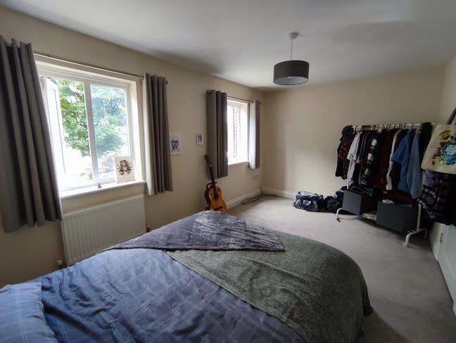 Double Ensuite Room to Let in Shared House Main Photo
