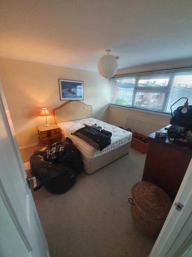 Large Double Room, Garden & Garage Main Photo