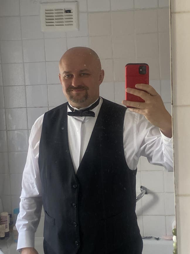 Professional Male seeks a double room Main Photo