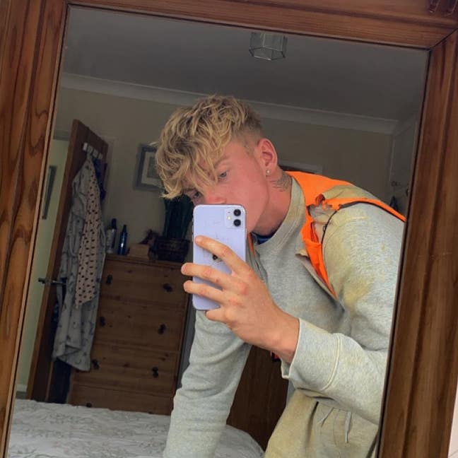 Looking for a double room  Main Photo