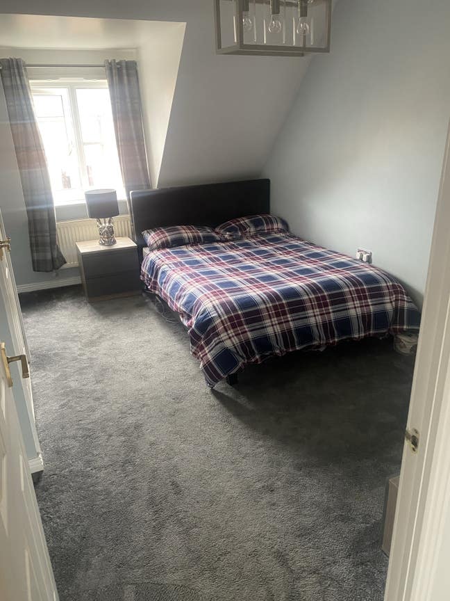 Large Double Room to Let in Bure Park Bicester Main Photo