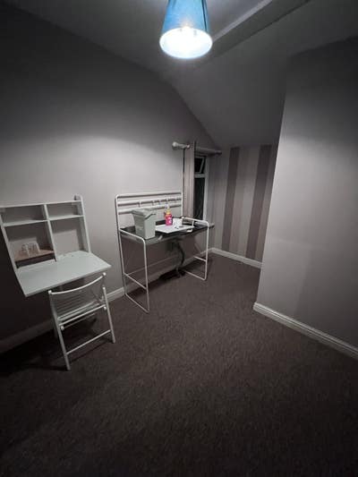 1 single room available in quiet area Main Photo