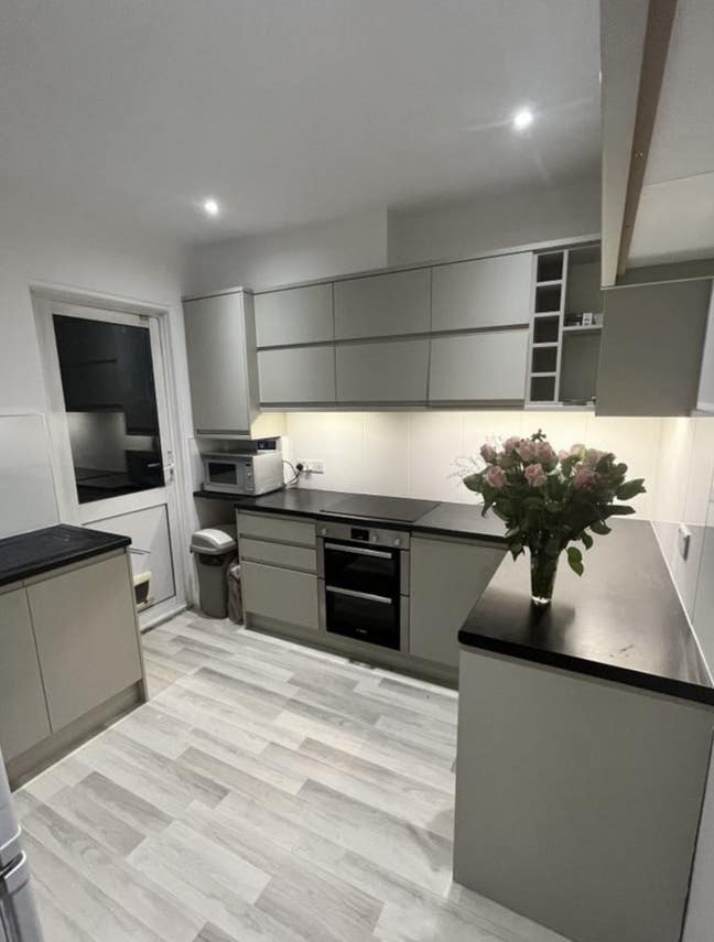 Room available in Earlsfield  Main Photo