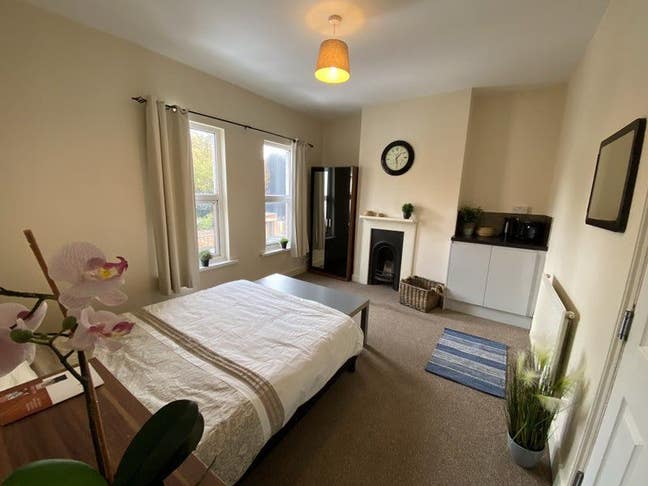 🦅Large Double Room/ &pound;565/ NN1 🦅 Main Photo