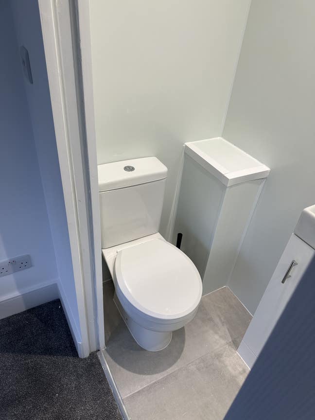 Single bedroom with en-suite Main Photo