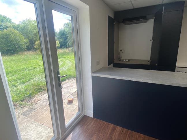  Rural and contemporary ground floor apartment Main Photo