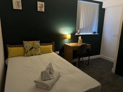 💥💥 Newly Refurbished En-Suite Rooms 💥💥 Main Photo