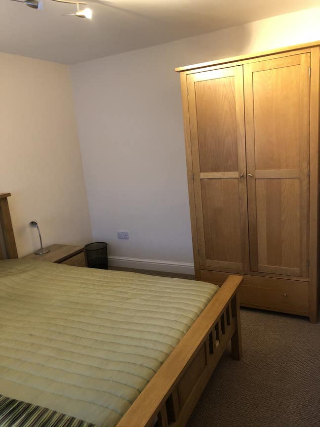 Close to Gwh Large Double Rooms with  Ensuite  Main Photo