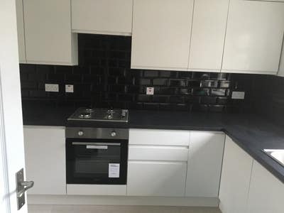 Large Double room  near train station Poundhill Main Photo