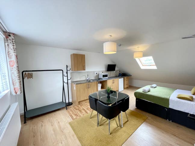 Large Studios Available in UB2 - Must See !!! Main Photo