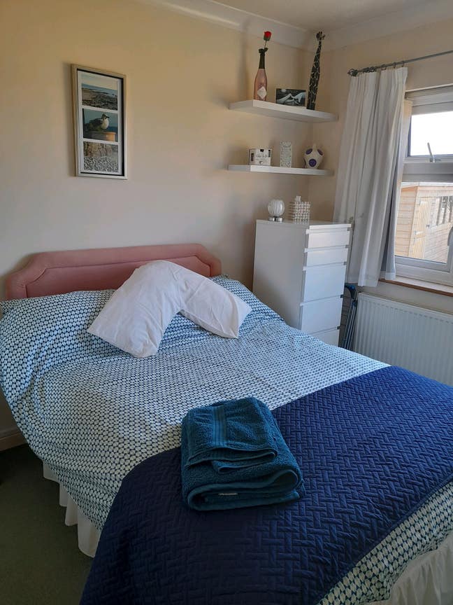 Double Room to let - Monday to Friday only Main Photo