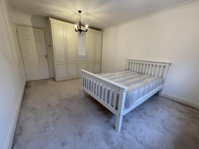 Furnishd Dbl Sze Room with Own Bathroom Sngle Only Main Photo