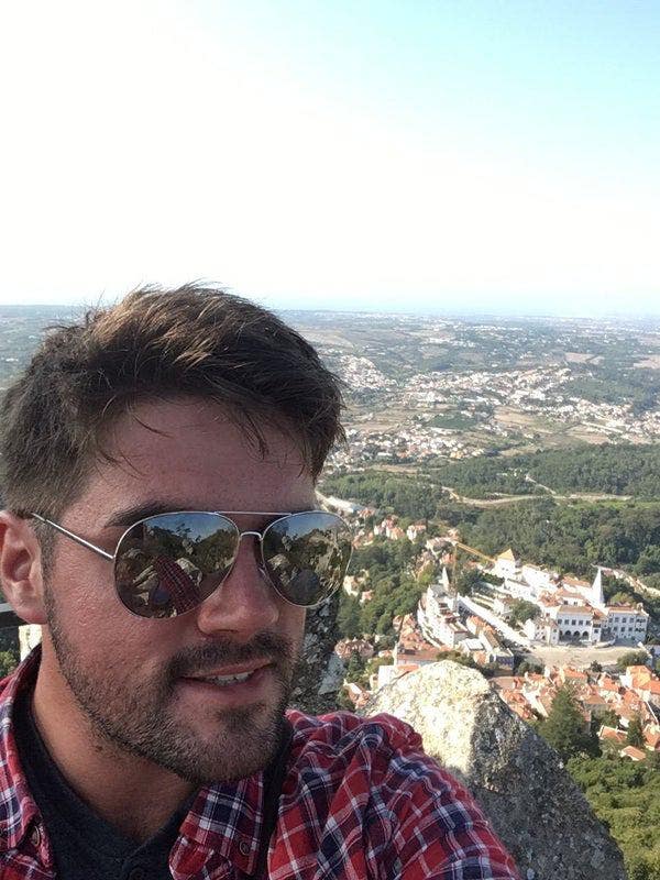 Alex, 31 (he/him), looking for a chill/ frien... Main Photo