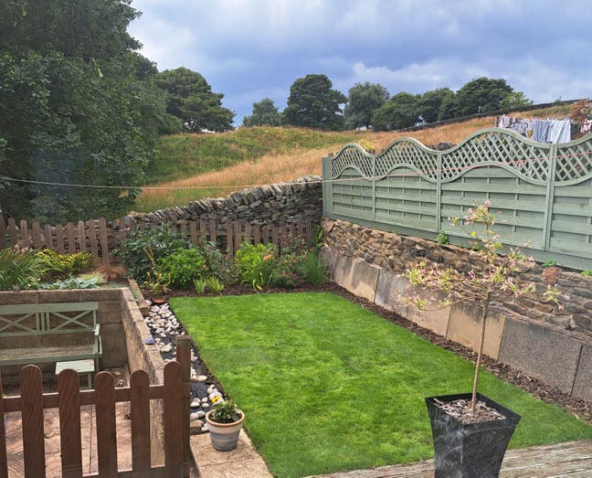 1 bedroom in Oakworth  Main Photo