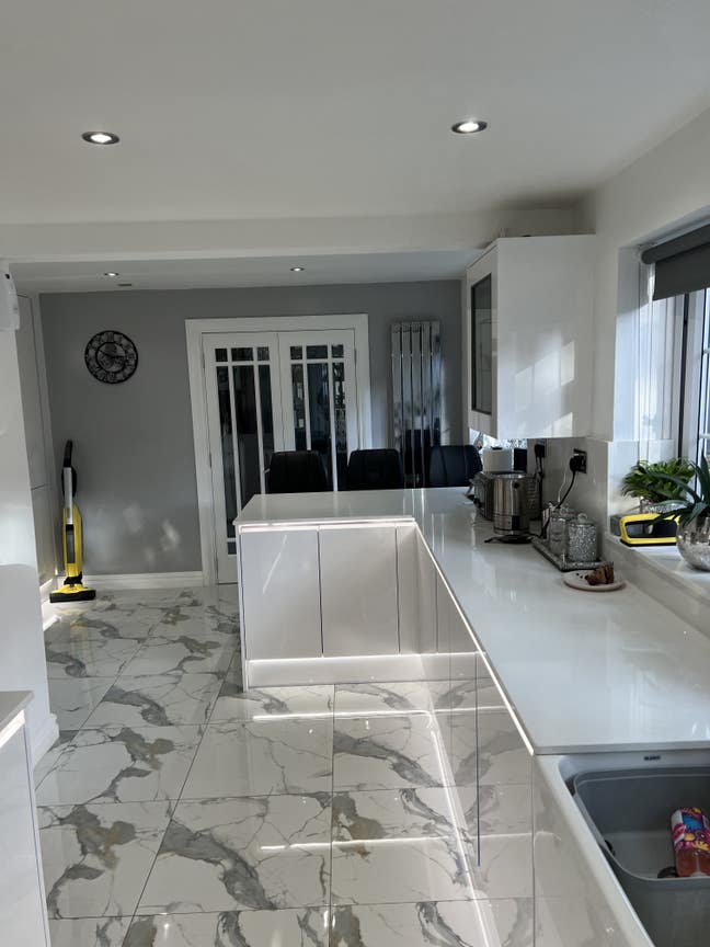 Lovely fully furnished room in caversham  Main Photo